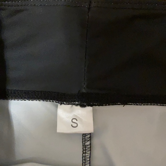 Sport wear leggings - Picture 2 of 3